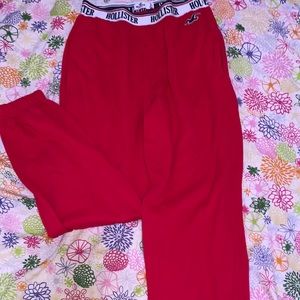 RED COMFY HOLLISTER SWEATPANTS